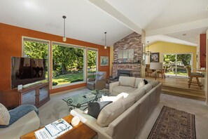 Spacious living room with Smart TV