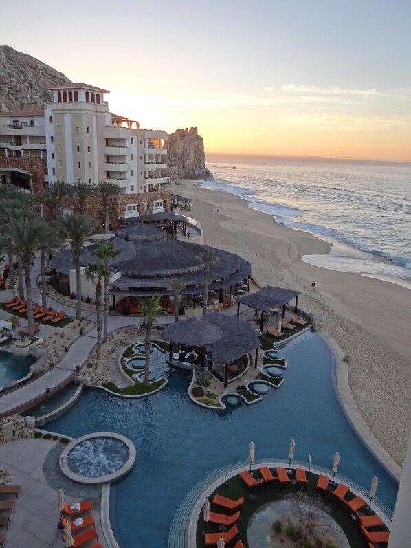 Beautiful sunrise and sunset views.