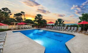 Heated pool