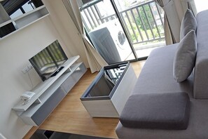 Beautiful 1 BR delux in Ekkamai soi 19