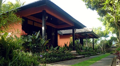 Batur Sunrise Guesthouse ~ Garden View Bungalow