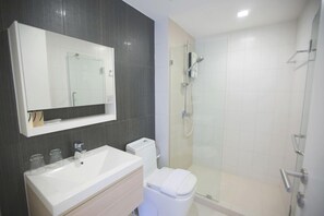 2 Bedroom Family Suite B - Ekkamai