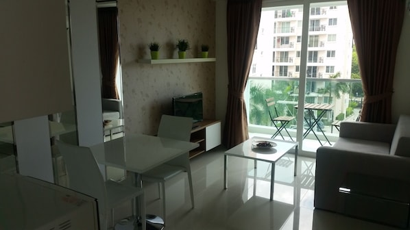 Lovely, but cheap 1 bed Condo in Jomtien