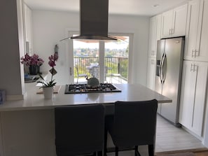 Newly remodeled kitchen all brand new appliances