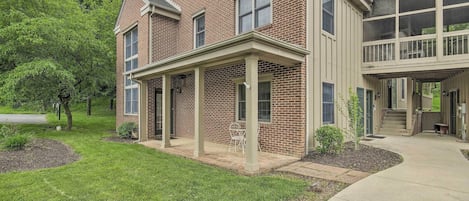 Mercersburg Vacation Rental | 4BR | 3BA | 1,984 Sq Ft | Stairs to Access