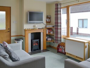 Comfortable living room | Glen View Cottage, Stromeferry, near Kyle of Lochalsh