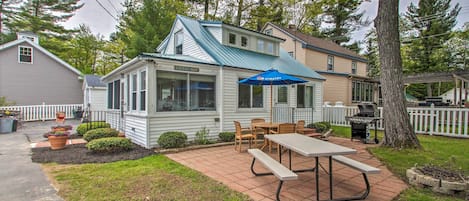 Sebago Vacation Rental | 2BR | 1BA | 1,122 Sq Ft | 2 Steps for Access