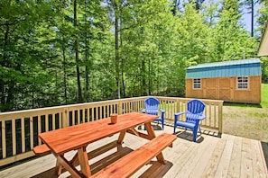 Look forward to some revitalizing R&R when you stay at this peaceful property.