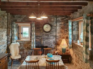 Living room/dining room | Stag Cottage, Dunvegan, near Portree