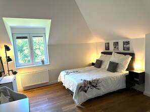 Schloss Studio WE 28