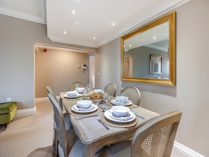 Spacious living and dining room | Prince Arthur & Catherine - Ludlow Castle, Ludlow