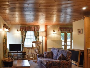 Living room | Burnmouth, Glenprosen, By Kirriemuir
