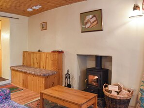 Living room | Burnmouth, Glenprosen, By Kirriemuir