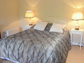 Comfortable oduble bedroom | Tressady Coach House, Rogart, near Dornoch