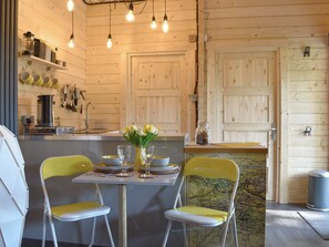 Quaint dining area | Poppy Lodge, Minster, near Ramsgate