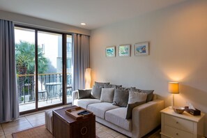 Baan SanSuk HH_2Bedroom Apt PoolView:ECC
