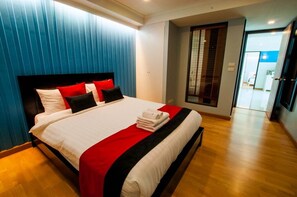 Front SeaView 2Bedroom@Rocco HuaHin_6H