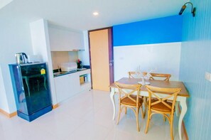 Front SeaView 2Bedroom@Rocco HuaHin_6H