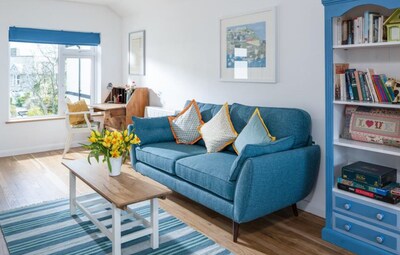Blue Pebble -  Chic and comfortable retreat, near coastal path and local beaches