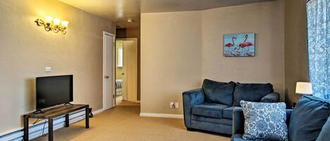 Guerneville Vacation Rental | 2BR | 1BA | 864 Sq Ft | Single Story