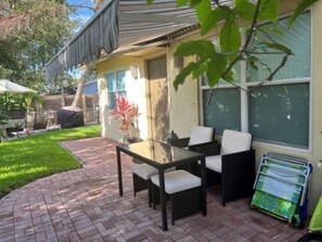 Outdoor covered patio!