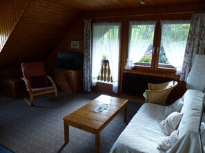 Wohnbereich mit Schlafsofa