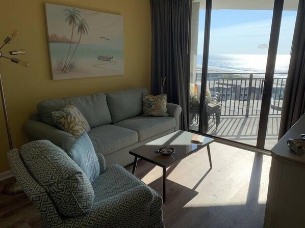 Living Room (1)