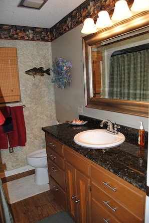 2nd bathroom between bedrooms down the hall