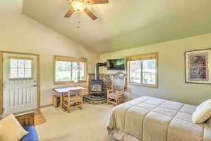 This home for up to 4 guests is fantastic for a small group or family!