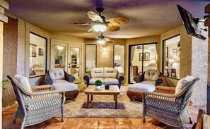 Huge covered patio with NEW 50" Flatscreen TV!