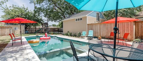 Pool& Hot Tub