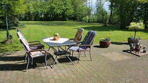 Sitzgruppe Garten Terrasse Liegewiese