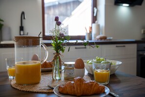 Breakfast meal