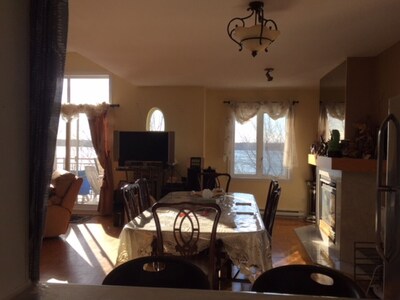 Montreal 2 Bedroom Cozy WaterFront Condo LaSalle