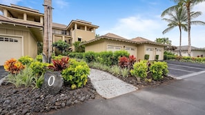 O Building, Entrance to Waikoloa Beach Villas O22