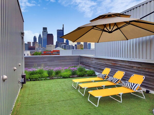 Enjoy your EXCLUSIVE PRIVATE roof deck with gorgeous Philly skyline view