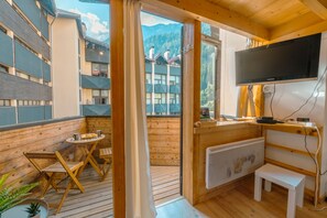 Balcony with mountain views