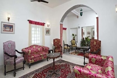 Mahal  Khandela :Enchanting Hotel for Your Stay in Jaipur - family- operated