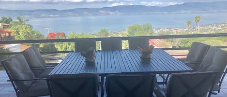 beautiful terrace with amazing view of the Chapala lake and mountains.