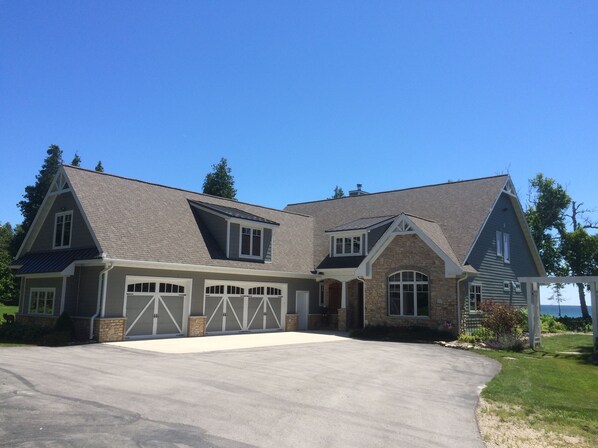 4000 square foot cape cod with over 3 acres and 250 feet of private waterfront.