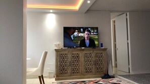  Ire of the tv and the fun LED lights 
