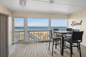 Outdoor patio overlooking beach