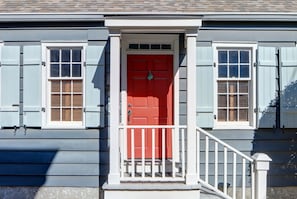 Your door to the Jewelbox