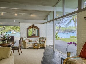 Views of Historic Keauhou Bay and the Pacific Ocean