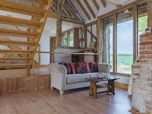 Peaceful seating area | Norwood Barn, Wormshill