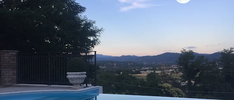 Villa le Rose, piscina tramonto