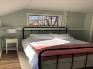 Queen Bedroom