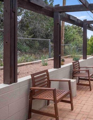 Back patio - a short walk through the National Forest brings you to Airport Mesa