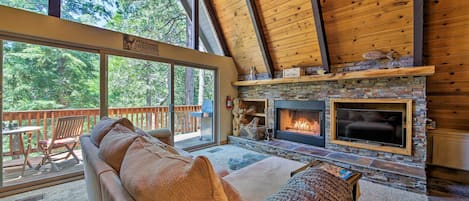 Lake Arrowhead Vacation Rental | 3BR | 3BA | 1,800 Sq Ft