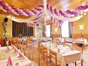 Banquet hall